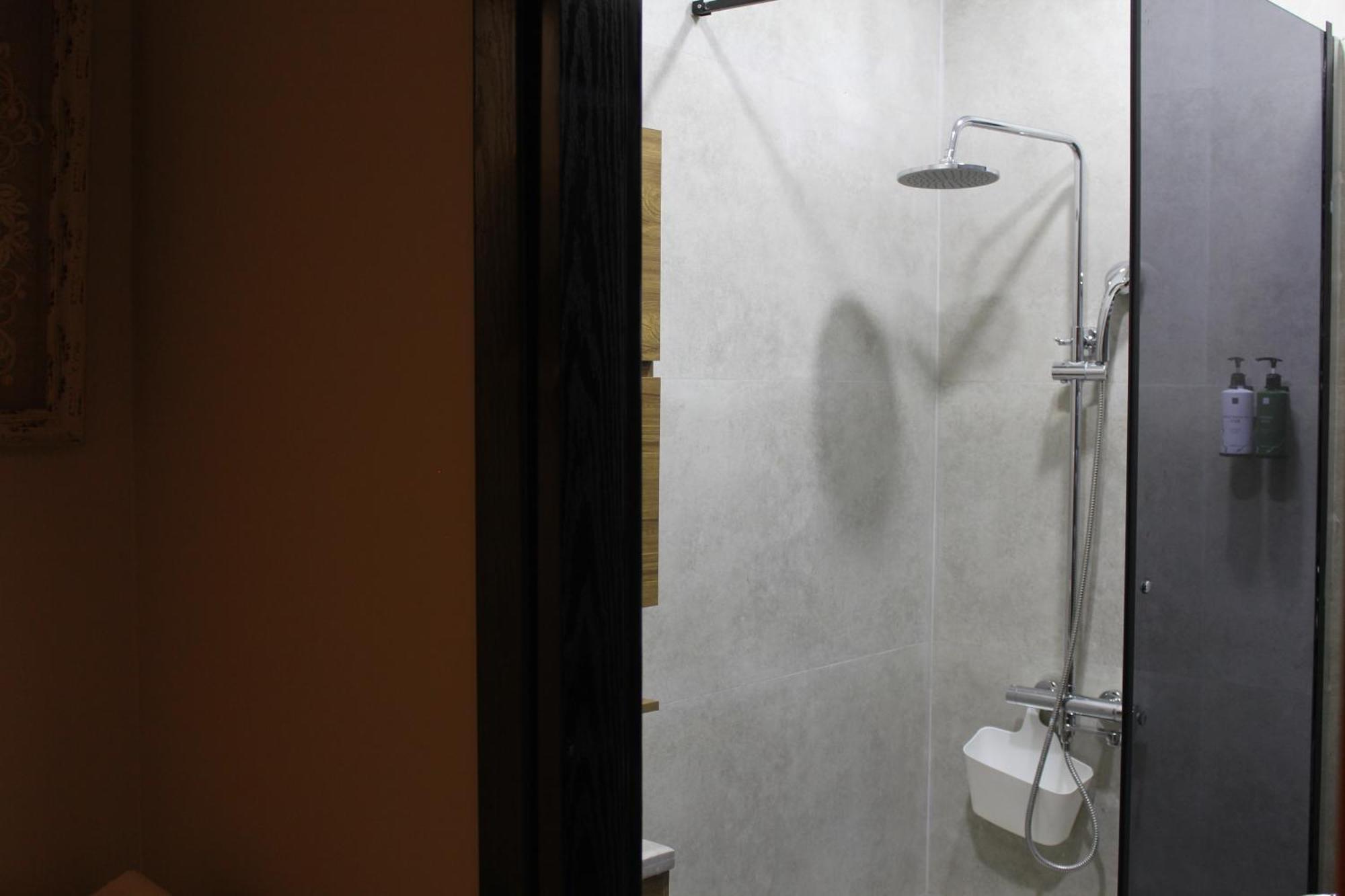 Luxor Gardens Hotel Batumi Phòng bức ảnh