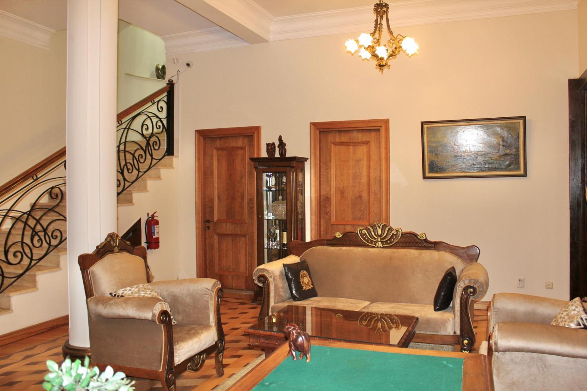 Luxor Gardens Hotel Batumi Ngoại thất bức ảnh