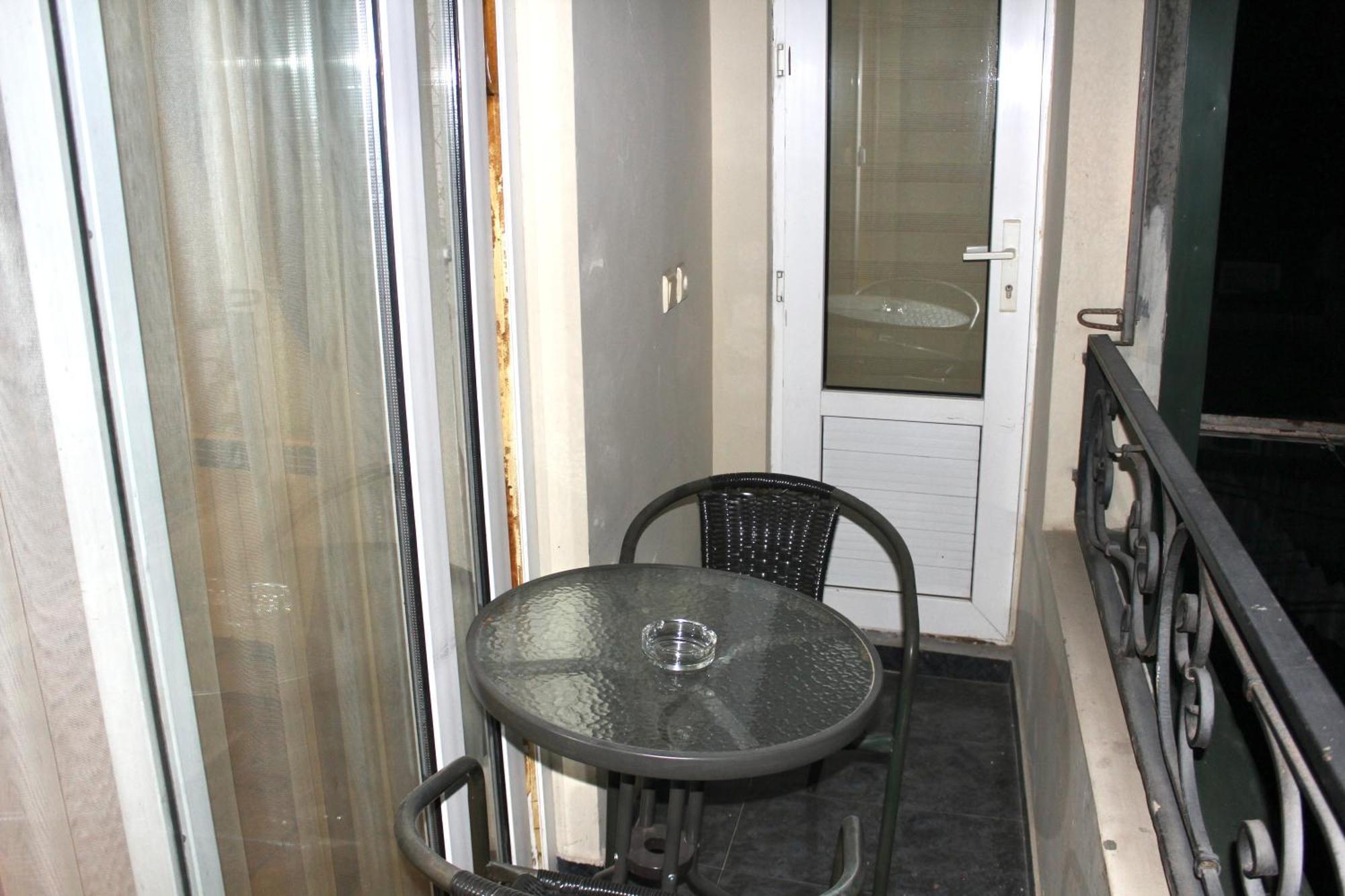 Luxor Gardens Hotel Batumi Phòng bức ảnh