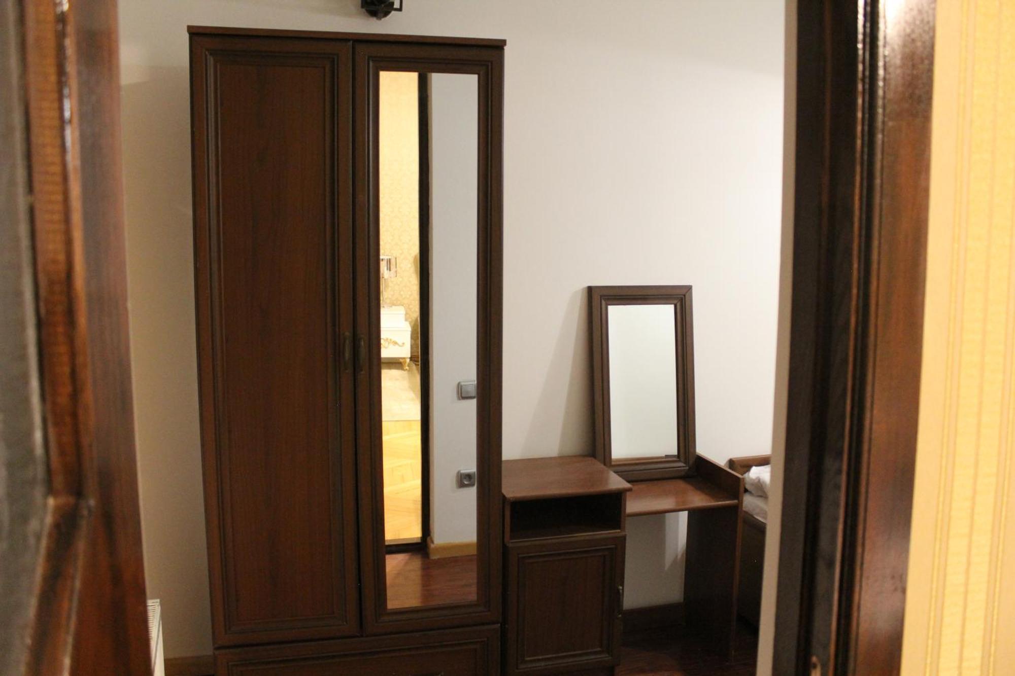 Luxor Gardens Hotel Batumi Phòng bức ảnh