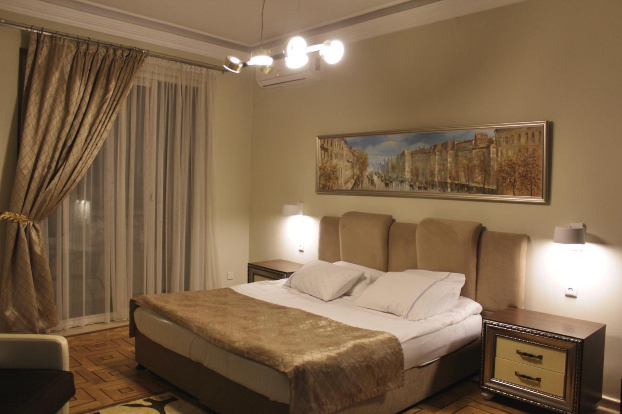 Luxor Gardens Hotel Batumi Ngoại thất bức ảnh