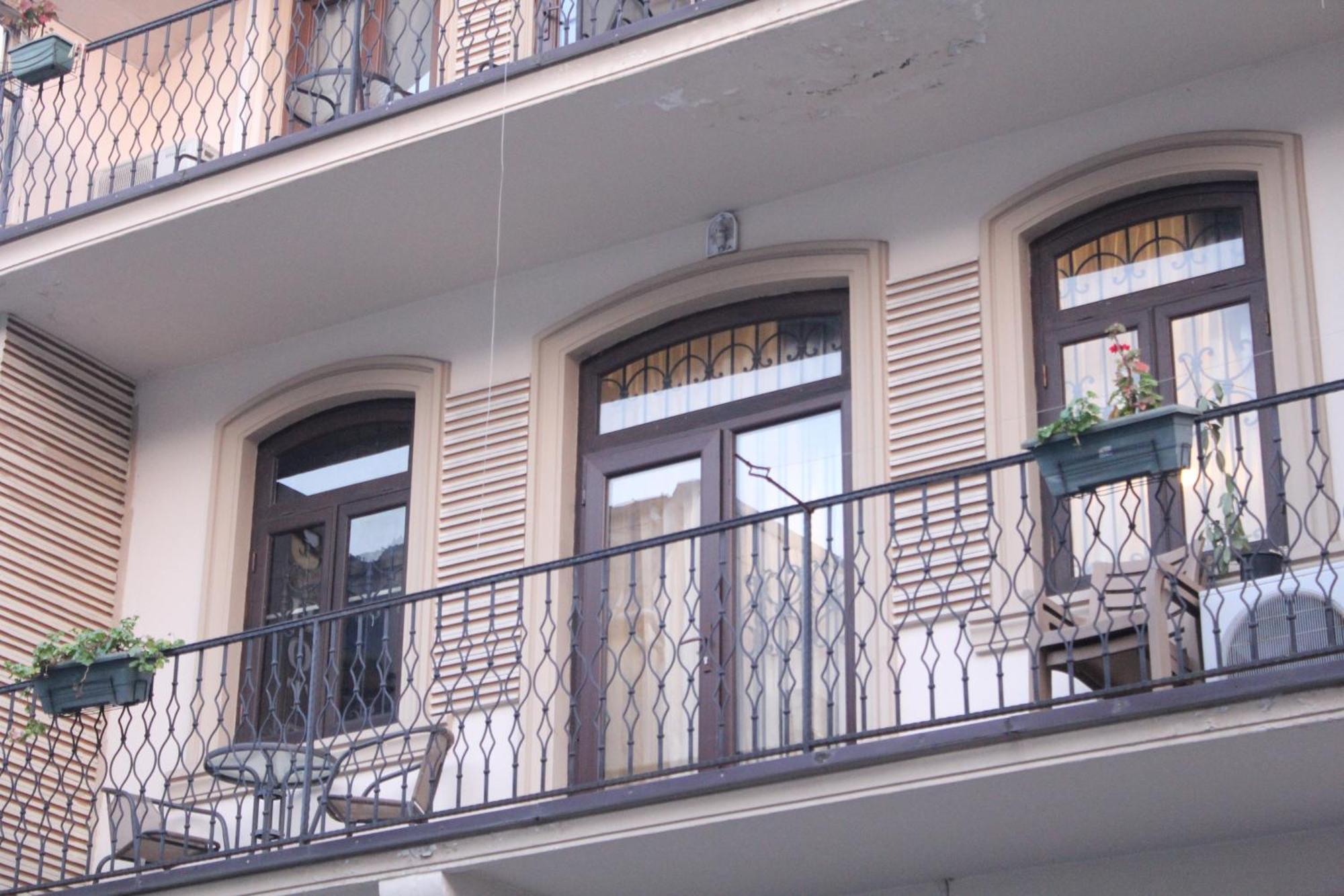 Luxor Gardens Hotel Batumi Ngoại thất bức ảnh